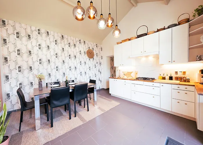 Lets Relax - Cote Soleil Levant Mons